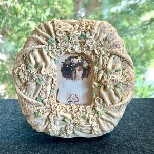 1989 Fancy Frames by United Design Floral Lace Resin Picture Frame